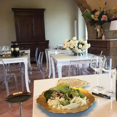 Cordella In Valdorcia Truffle And Olive Oil Resort *