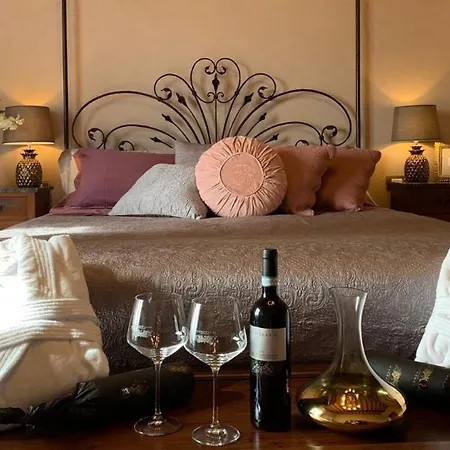 Cordella In Valdorcia Truffle And Olive Oil Resort Montalcino