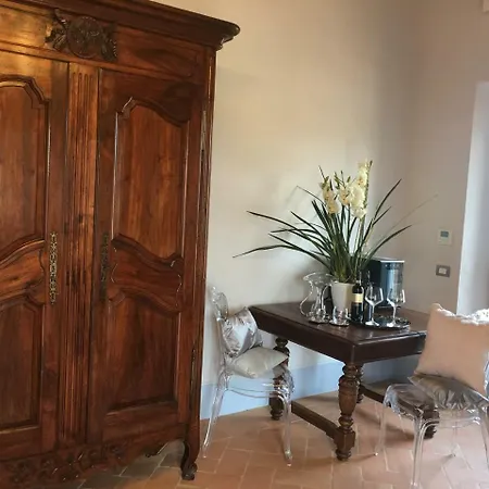 Cordella In Valdorcia Truffle And Olive Oil Resort *