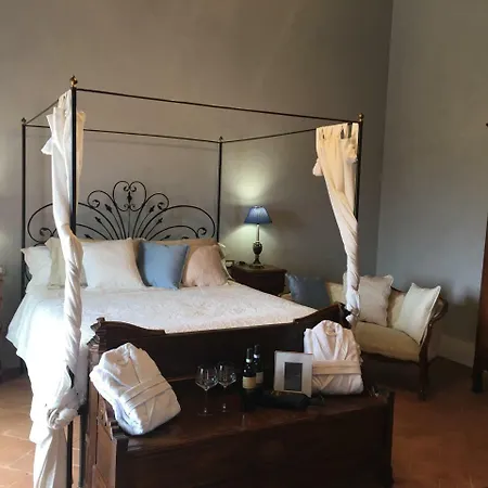 Cordella In Valdorcia Truffle And Olive Oil Resort Montalcino